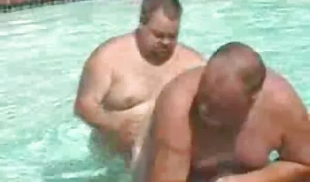 Bald lesbian homemade girl likes sex